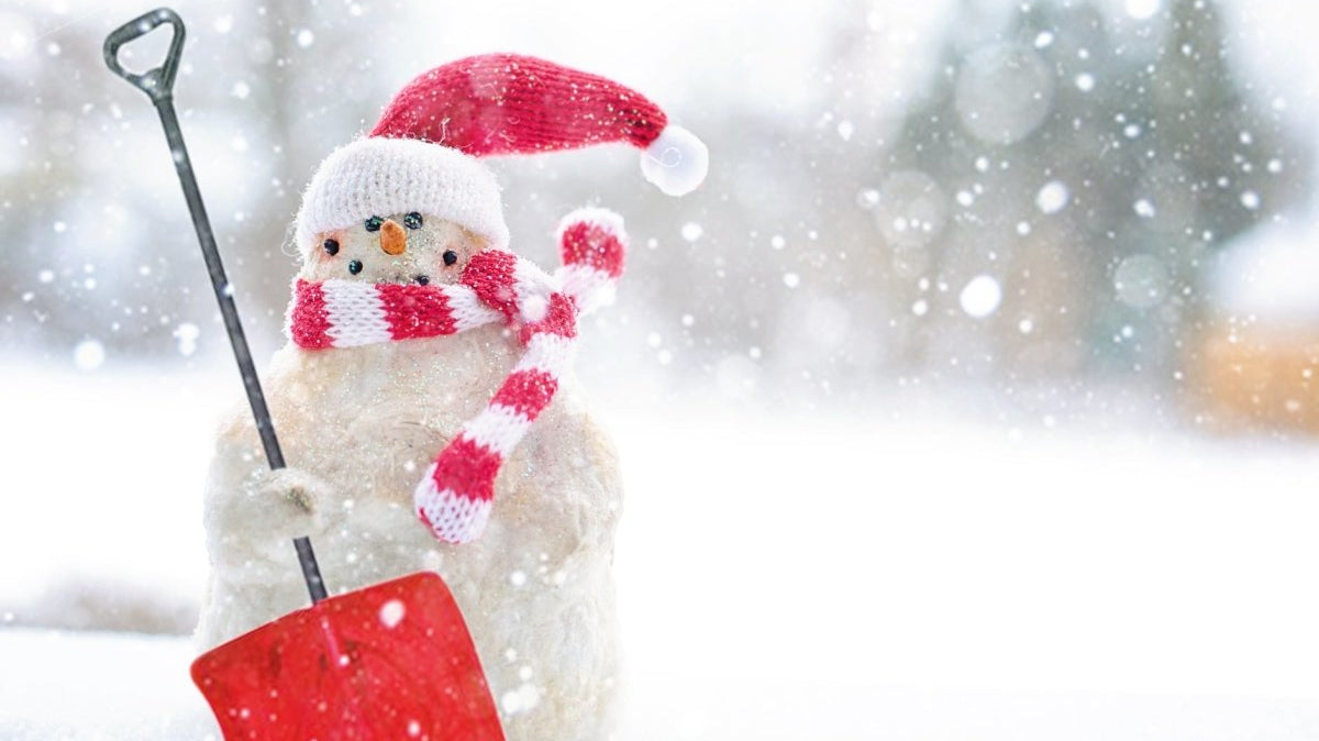 Snow Shovel Race: Family Christmas Games
