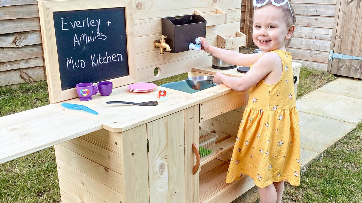 Choosing a mud kitchen