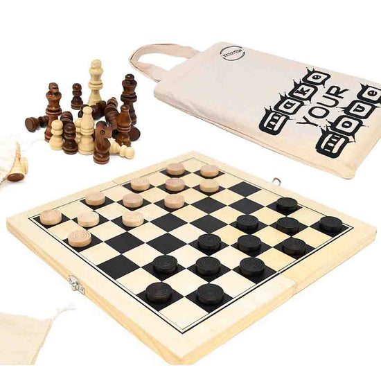 Big Game Hunters Chess & Draughts Sets Wooden Chess and Draughts Set