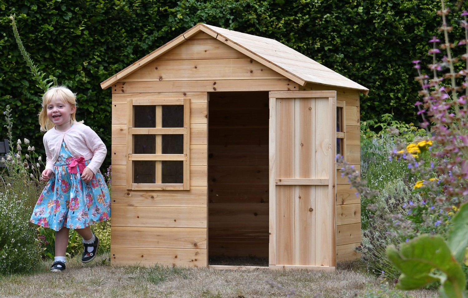 Plastic Vs. Wooden Playhouses