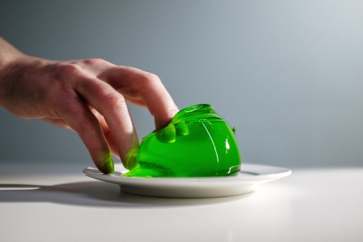 The Jelly Game, a delightful family Christmas game for all ages.