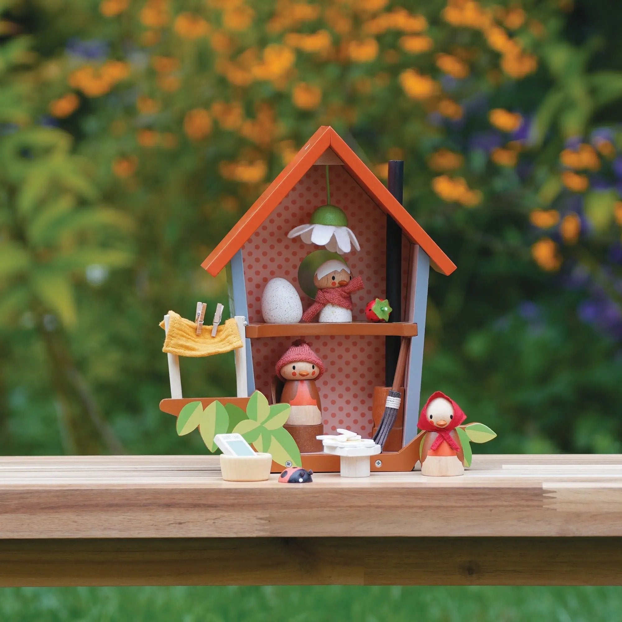 Robin's Nest Box – Big Game Hunters
