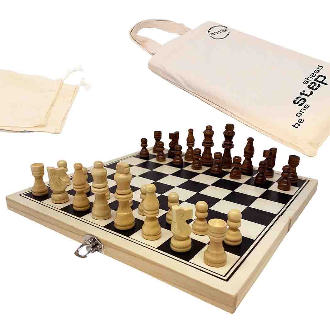 Big Game Hunters Chess Sets Wooden Chess Set with Travel Bag