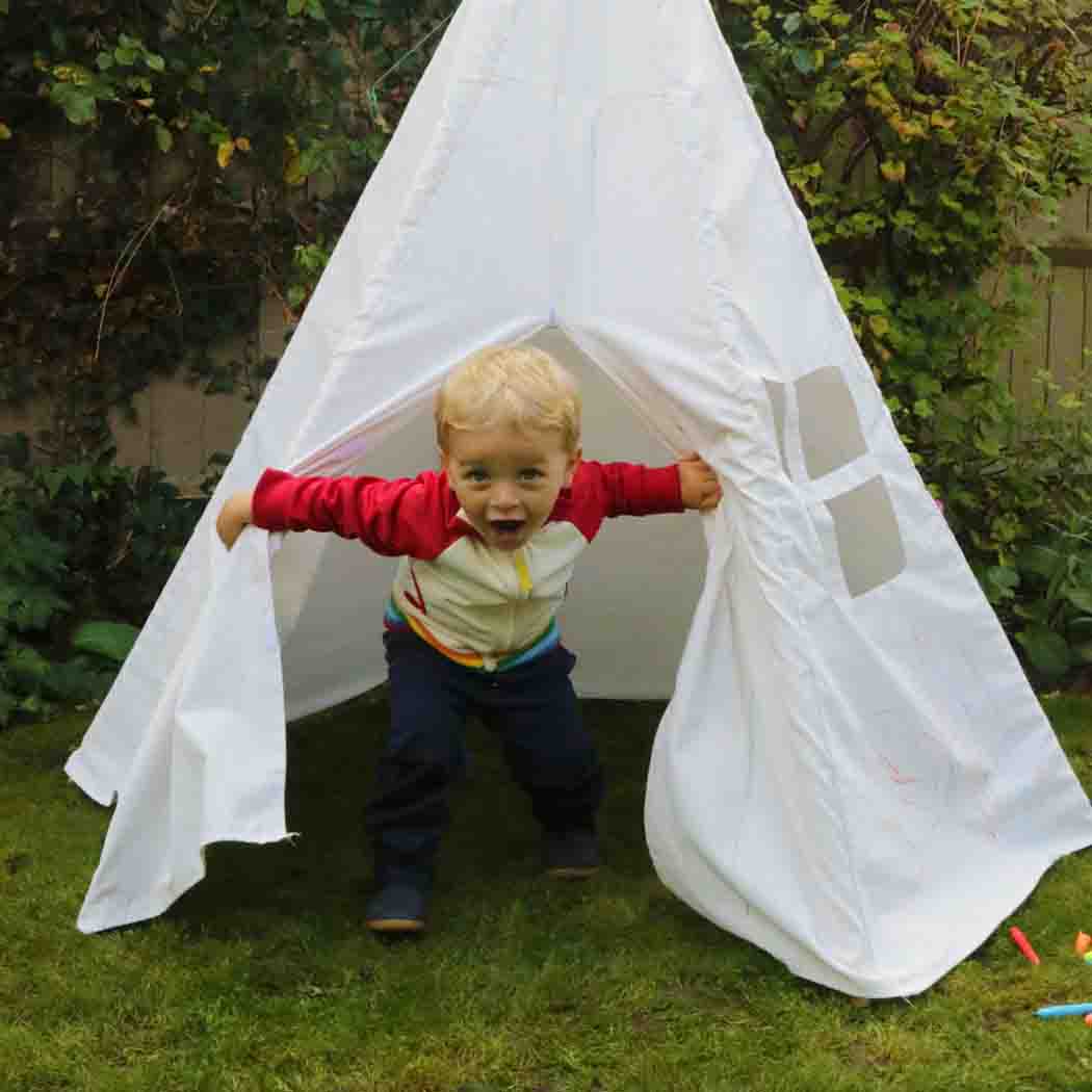 Load image into Gallery viewer, Big Game Hunters Children Teepees Colour In Playhouse with Wash-Out Pens

