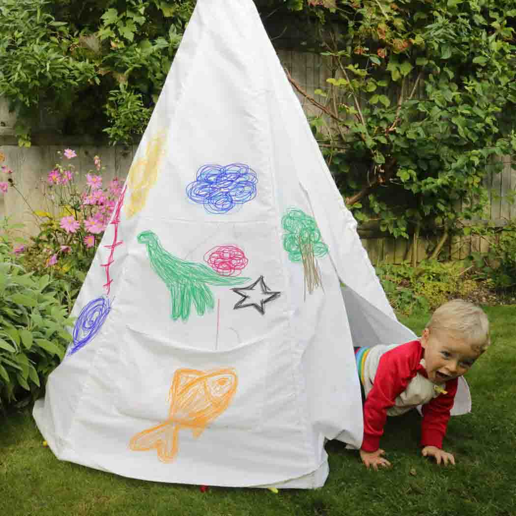 Big Game Hunters Children Teepees Colour In Playhouse with Wash-Out Pens